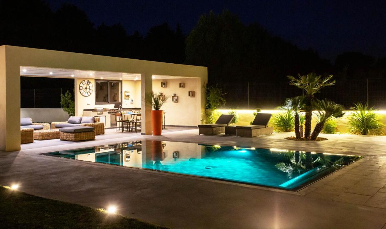 Villa Palma & Spa LʼIsle-sur-la-Sorgue Buitenkant foto