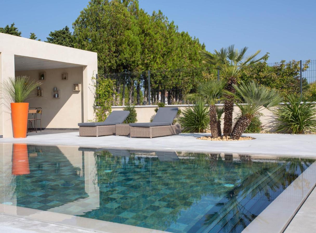 Villa Palma & Spa LʼIsle-sur-la-Sorgue Buitenkant foto