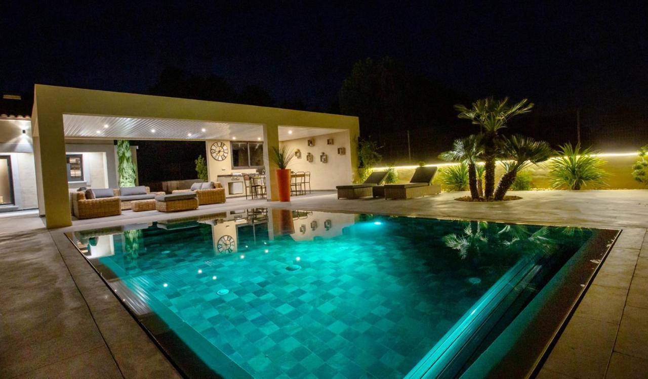 Villa Palma & Spa LʼIsle-sur-la-Sorgue Buitenkant foto